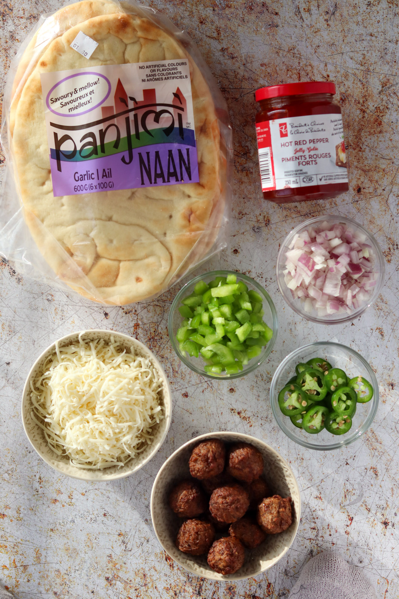 Ingredients for naan pizza