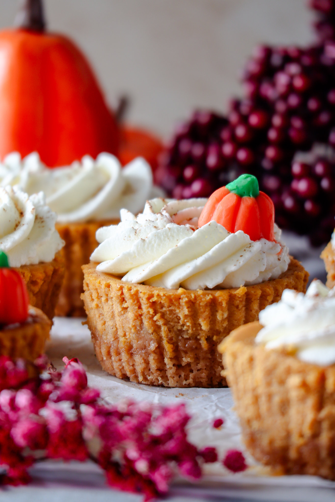 Mini Oreo Pumpkin Cheesecakes